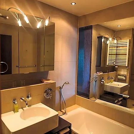 Hotel Lindenhof Tepe