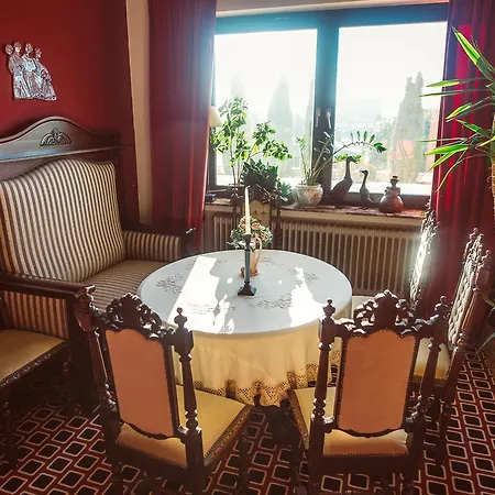 椴树园特佩酒店 酒店 达默