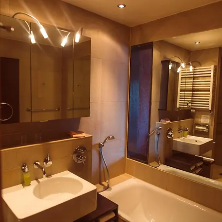 Lindenhof Tepe 4*