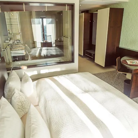 Hotel Lindenhof Tepe